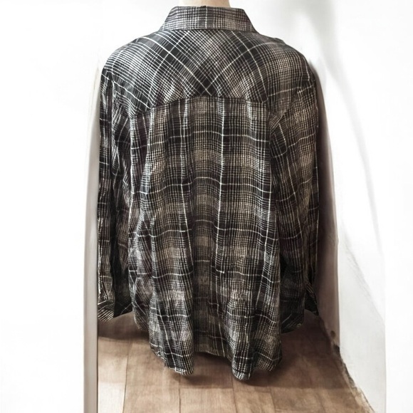 Foxcroft Black and White Plaid Button Down Shirt - Picture 3 of 5